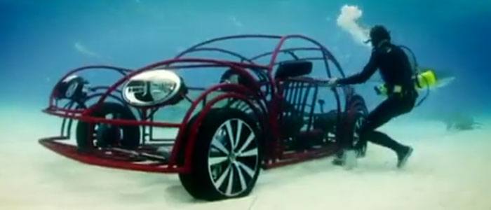 cage-requin-mobile-volkswagen-new-beetle-discovery-channel-shark-week