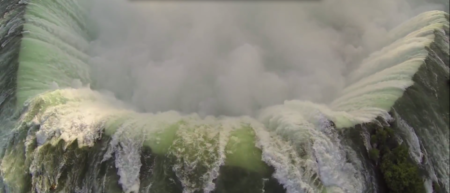 Les chutes du Niagara filmées par un drone DJI Phantom avec une GoPro