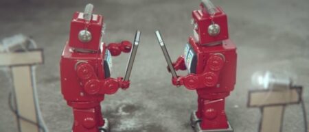 idiots : robots rouges qui caricaturent iphone et smartphones