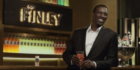 Bon amant ou bonne mémoire ? Le test Fïnley de Omar Sy Omar Sy dans la pub Finley 2015