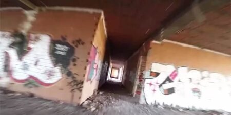 La vidéo en FPV d’un drone qui vole dans un hôpital abandonné Left Behind - FPV par Charpu