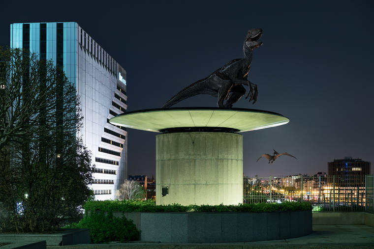 benoit-lapray-the-wildlife-dinosaures-la-defense-06