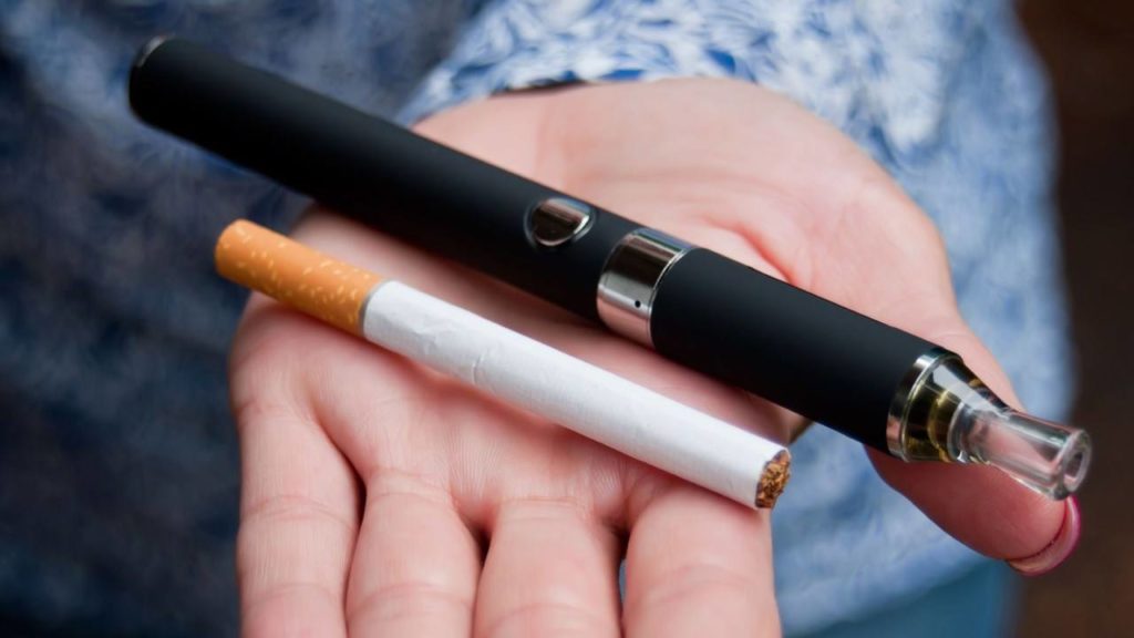 La e-cigarette a-t-elle permis à 700 000 fumeurs de décrocher ?