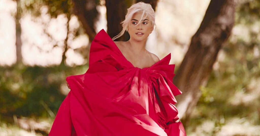 Lady Gaga mannequin et chanteuse de la pub Voce Viva Valentino 2020