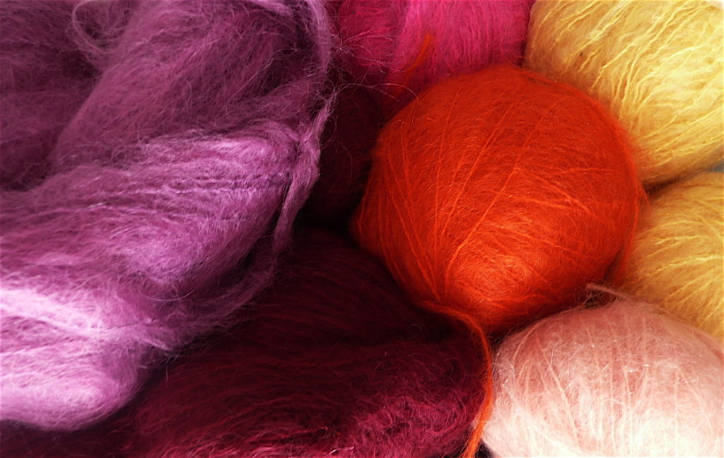 Le mohair, une laine de chèvre soyeuse
