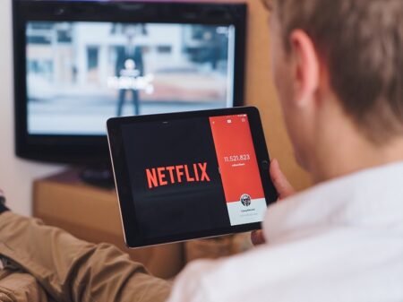 Sorties Netflix février 2021 : top des séries et films à voir Le top des séries et films qui débarquent sur Netflix en février 2021.