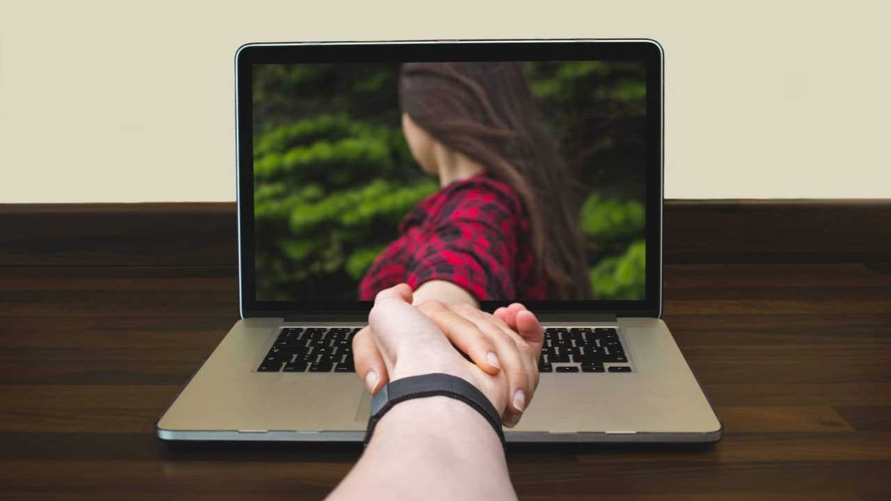 relation à distance manque