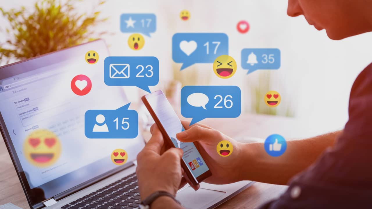 Comment devenir populaire sur les réseaux sociaux ?