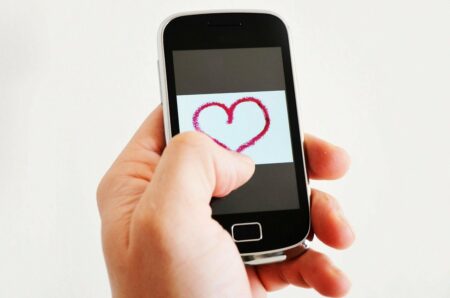 5 jeux pour séduire une fille par sms 5 jeux pour séduire par sms