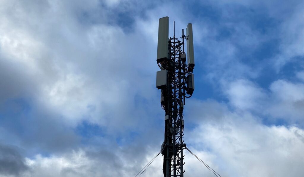 ameliorer signal mobile internet demenagement antenne relais proche
