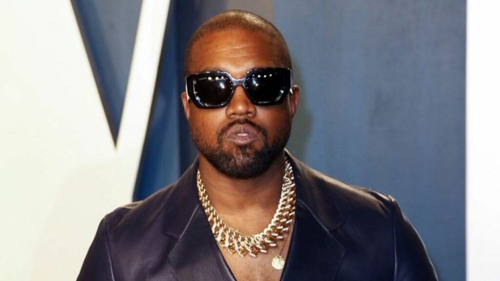 kanye west agression frappe fan