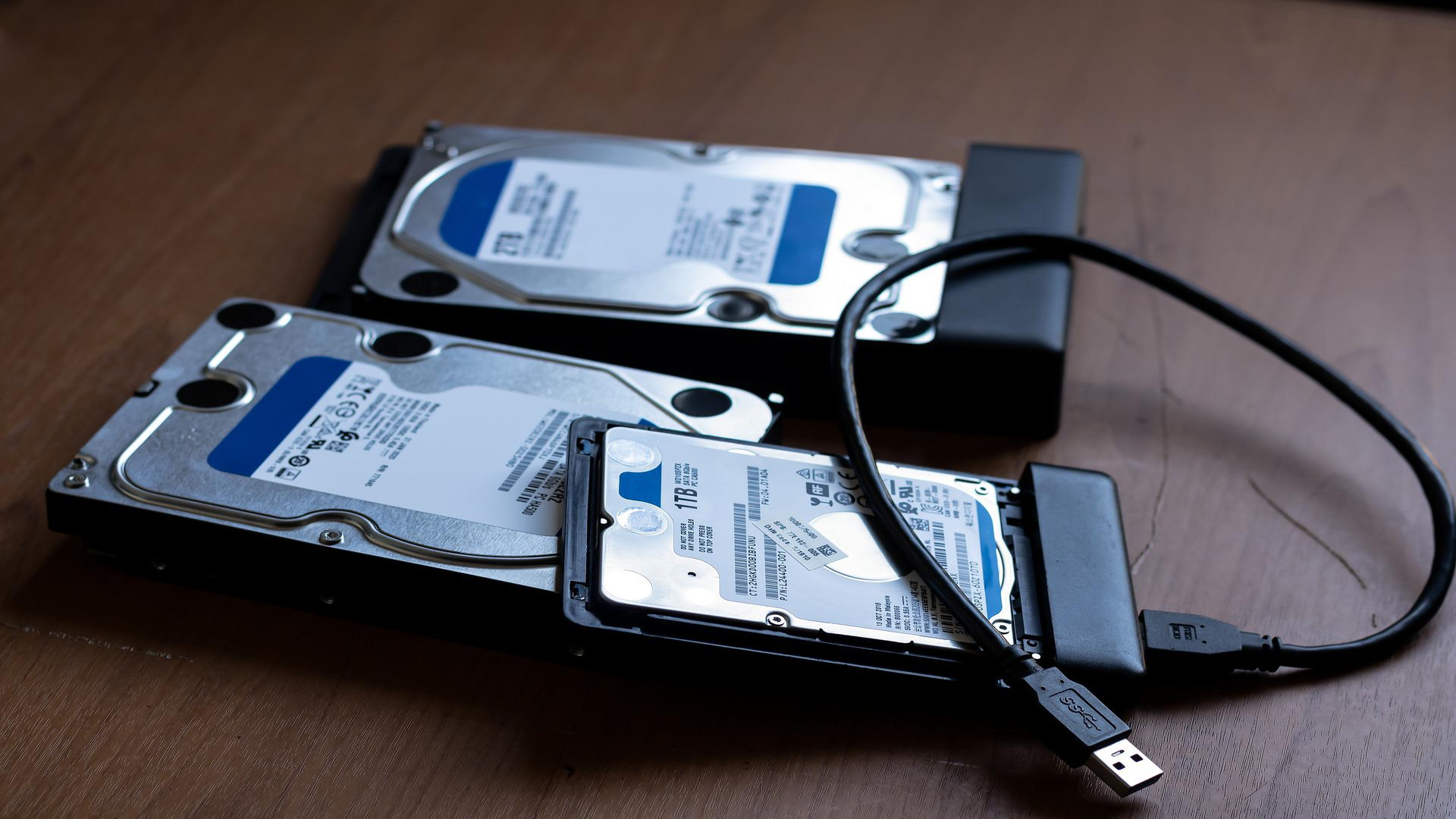 Internal hard drives and external HDDs