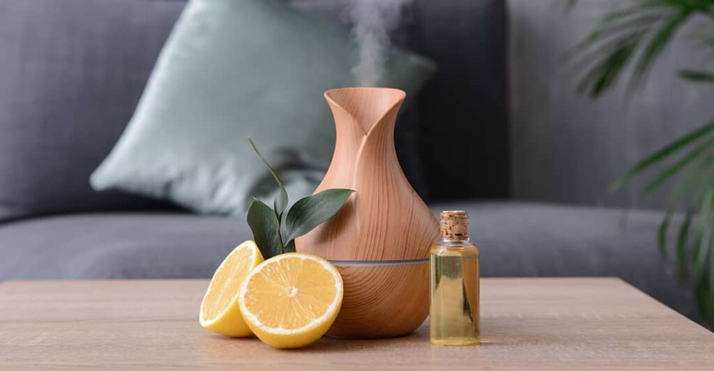 huile essentielle à l'orange diffuse une bonne odeur dans la maison