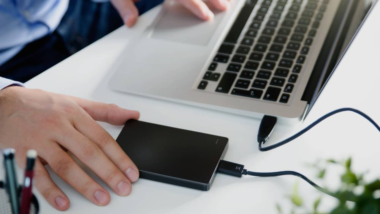 Comment récupérer les données supprimées sur disque dur externe — free download