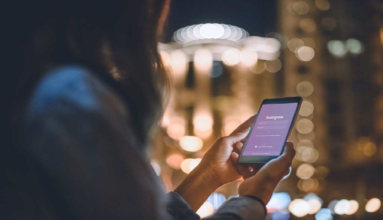 Une adolescente sur Instagram
