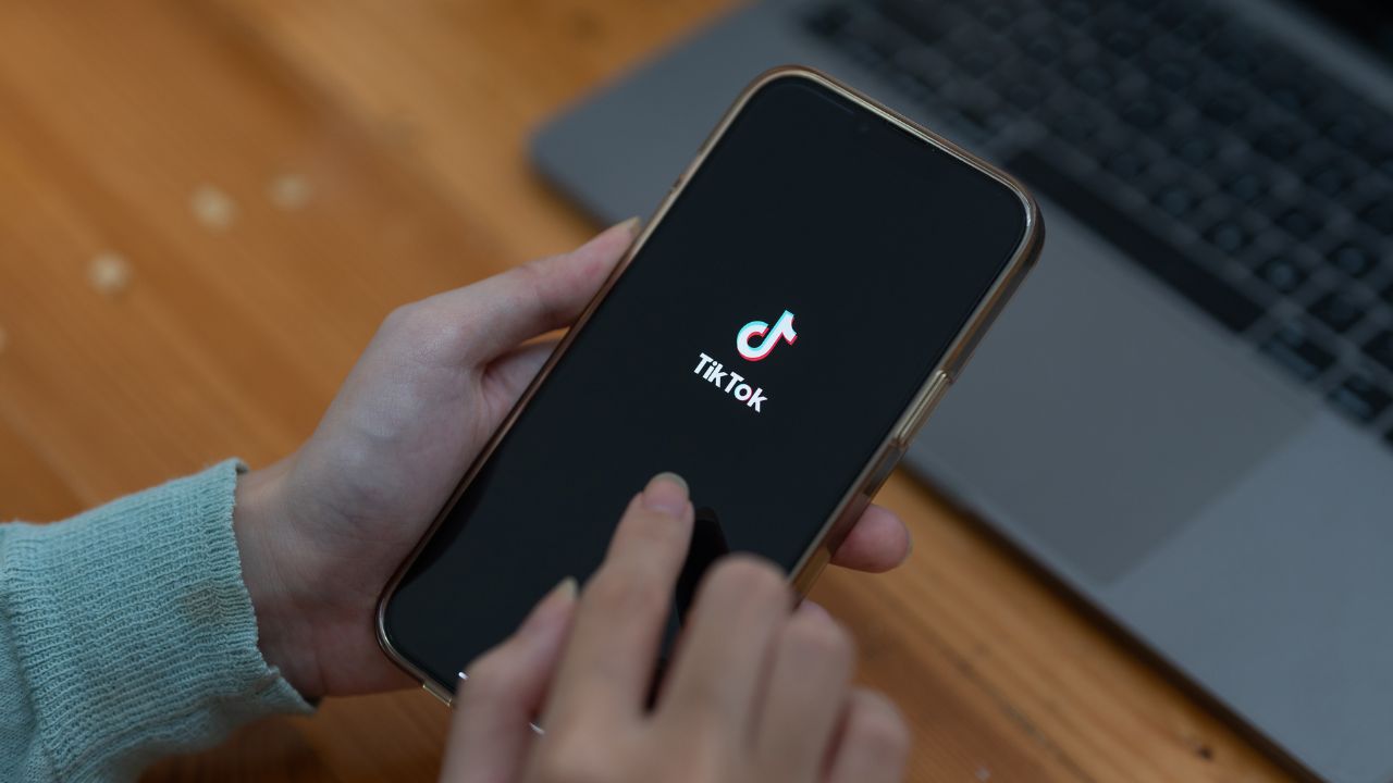 ¿Cómo crear una segunda cuenta en tik tok?