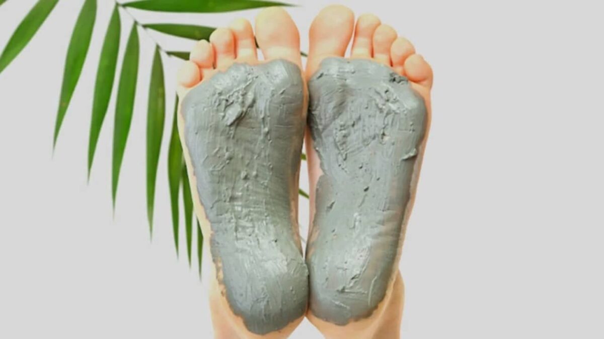 5 recettes de masques DIY pour des pieds doux et hydratés