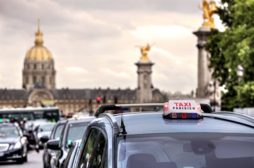 Les solutions de taxis les plus sûres à Paris