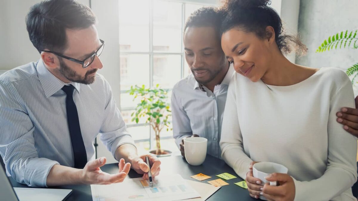 Investir dans une assurance vie : bonne ou mauvaise idée en 2023