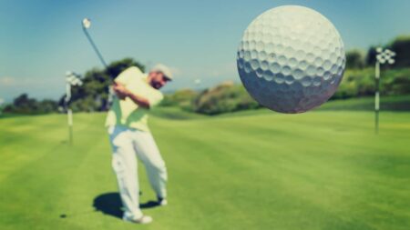 Les bases du golf : comment commencer à jouer et à progresser ?