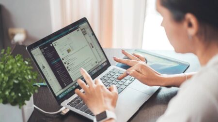 Rester chez soi toute la journée : quels sont les risques pour votre santé ? Rester chez soi