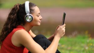 Écouter de la musique pourrait retarder le vieillissement d’après cette étude