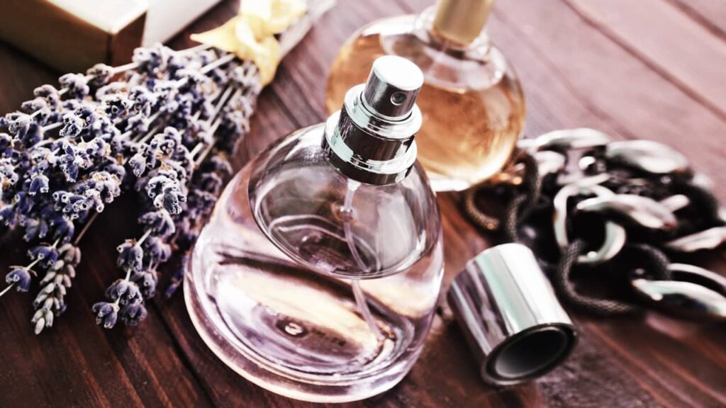 Les senteurs de parfums tendance en 2024 : comment choisir ?