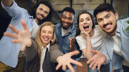 Les attitudes à délaisser pour préserver l’amitié longuement Préserver une longue amitié