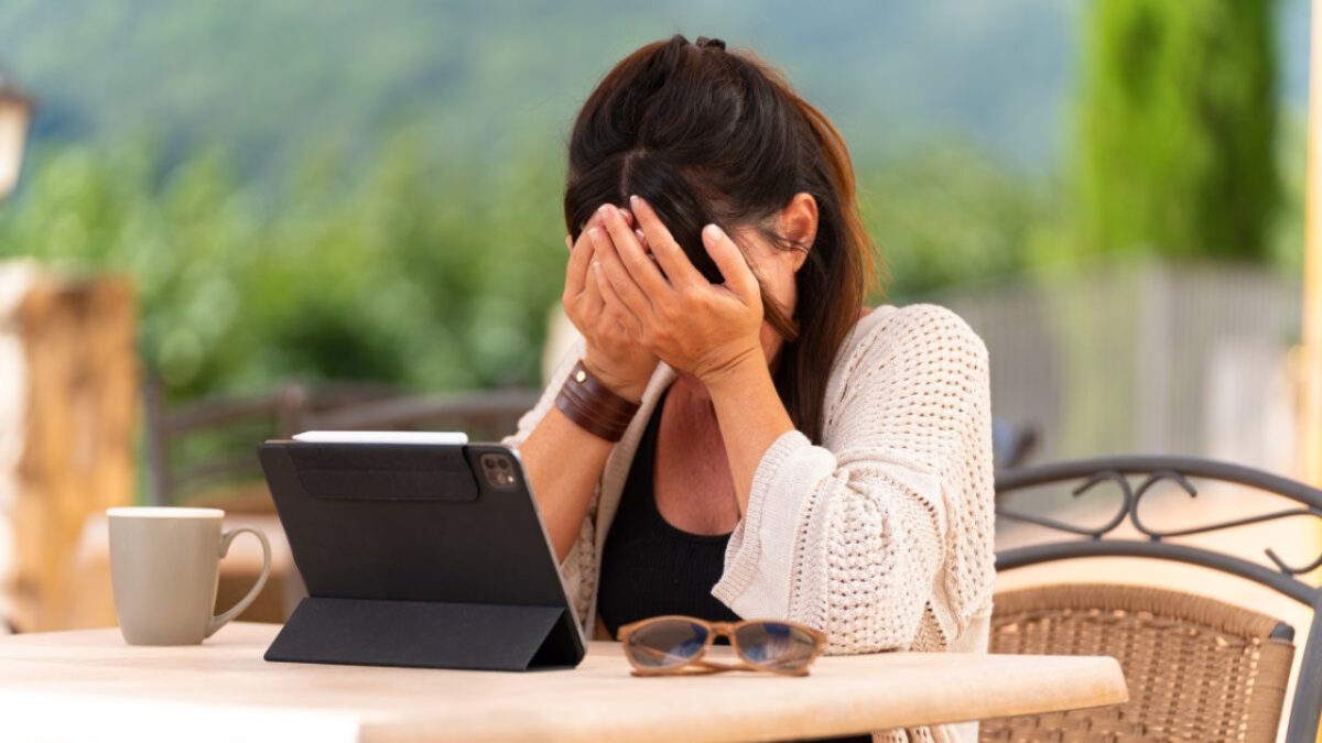 Pourquoi il me trompe, mais reste avec moi