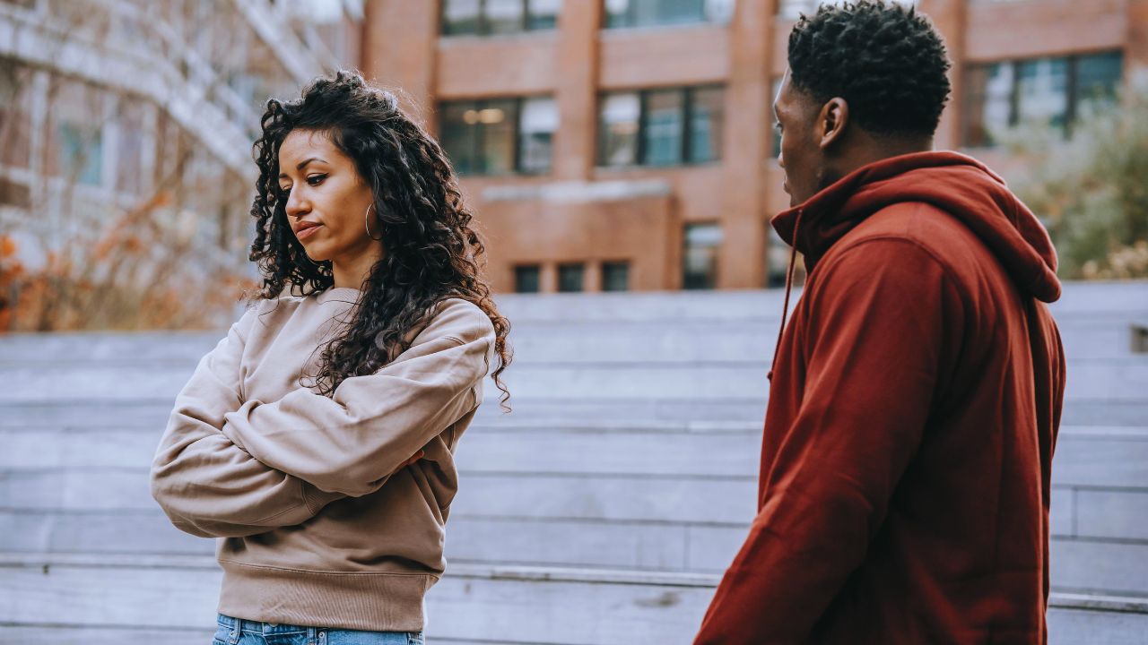Le silence d'une femme peut-il secouer et faire réagir un homme