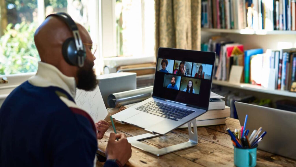 Le développement du télétravail hybride