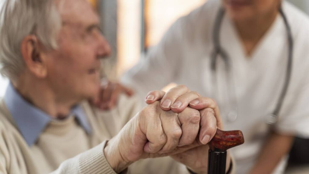 senior canne personnel soignant