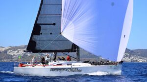 voilier bateau course mer