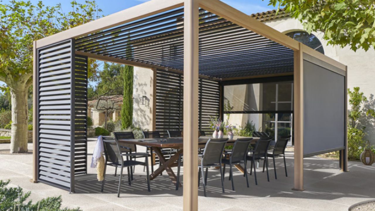 Pergola bioclimatique : avantages et conseils pour bien choisir
