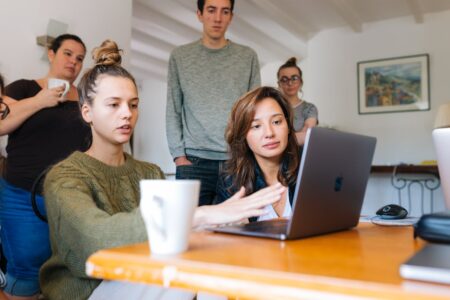 Bureau : si vous avez de ces 5 comportements, vous êtes probablement un paria