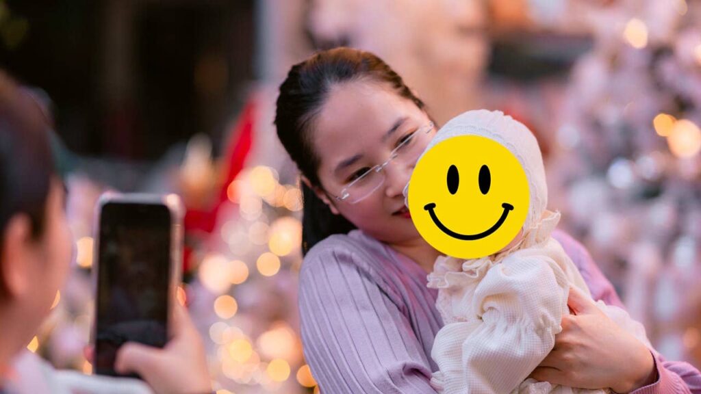 Un simple émoji sur le visage de votre enfant ne le protège pas des dangers d'internet