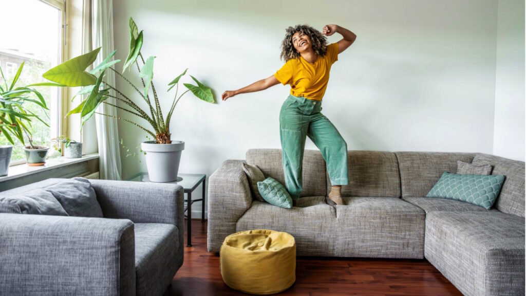 Les bénéfices à long terme de la distance émotionnelle