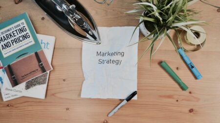 Comment réussir sa stratégie marketing en 2025 avec créativité et confiance ?