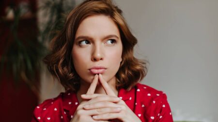 femme dubitative