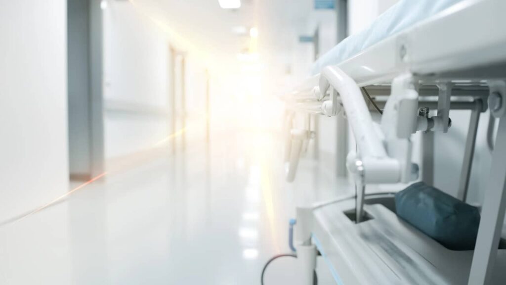 hopital brancard lumiere
