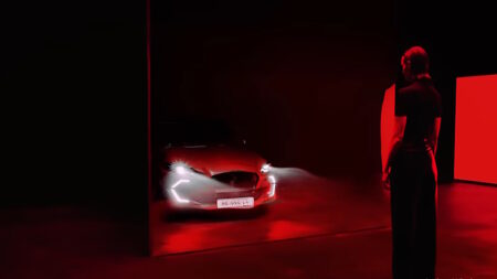 pub Renault Clio Full Hybrid E-Tech 2025