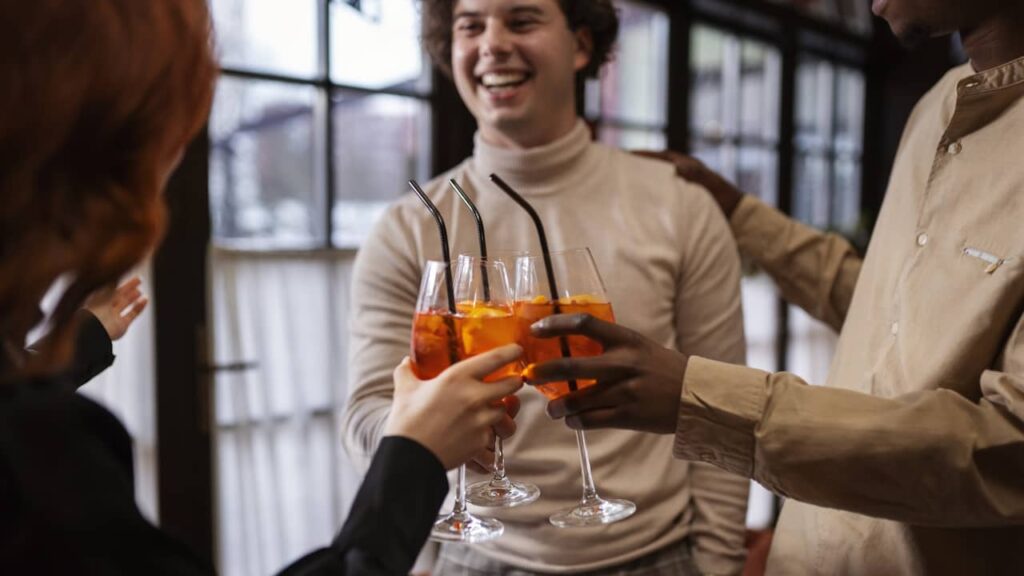 soiree apero spritz amis conversation