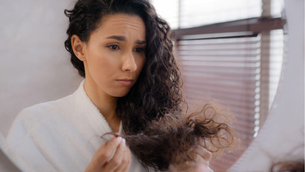 Comprendre pourquoi vos cheveux s’abîment
