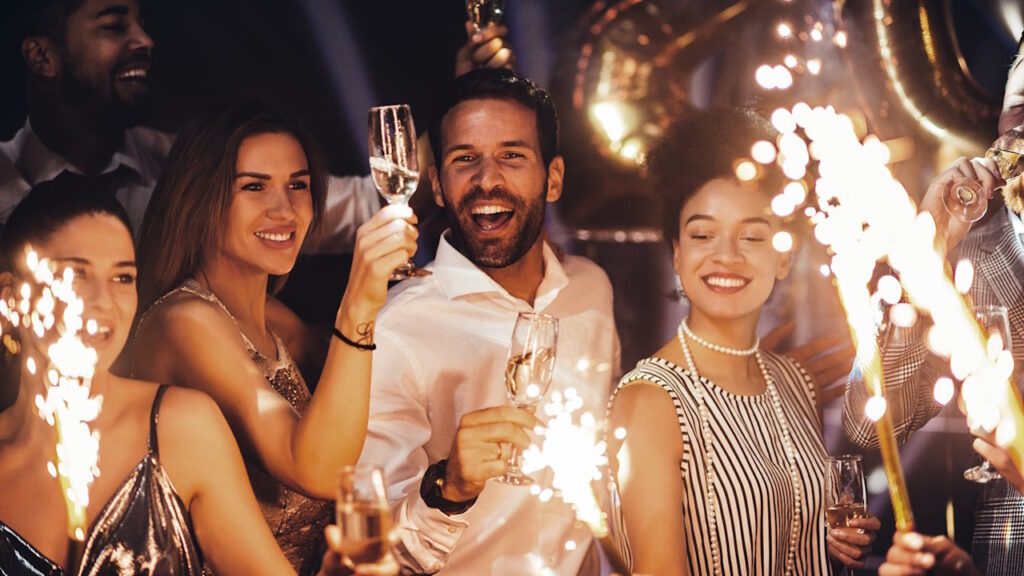 Fêtes de fin d'année quelle tenue de soirée choisir en fonction de votre morphologie