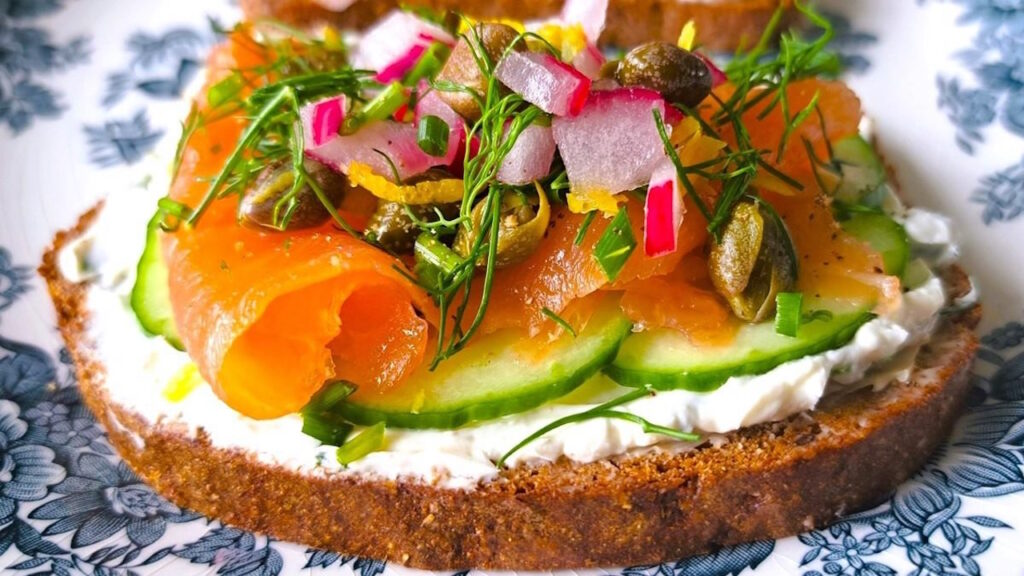 Tartines chaudes au saumon fumé