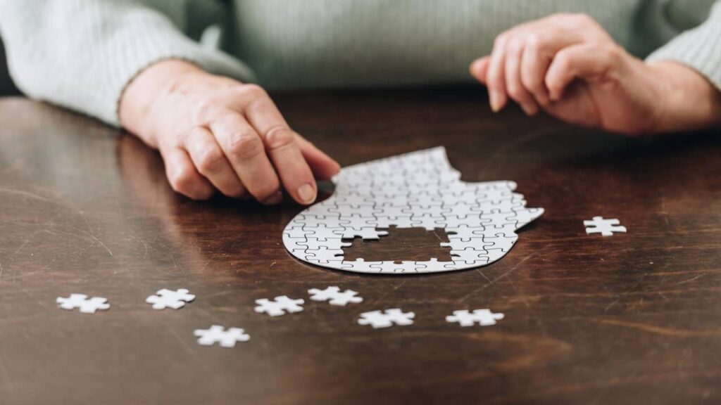 amnesie traumatique cerveau puzzle