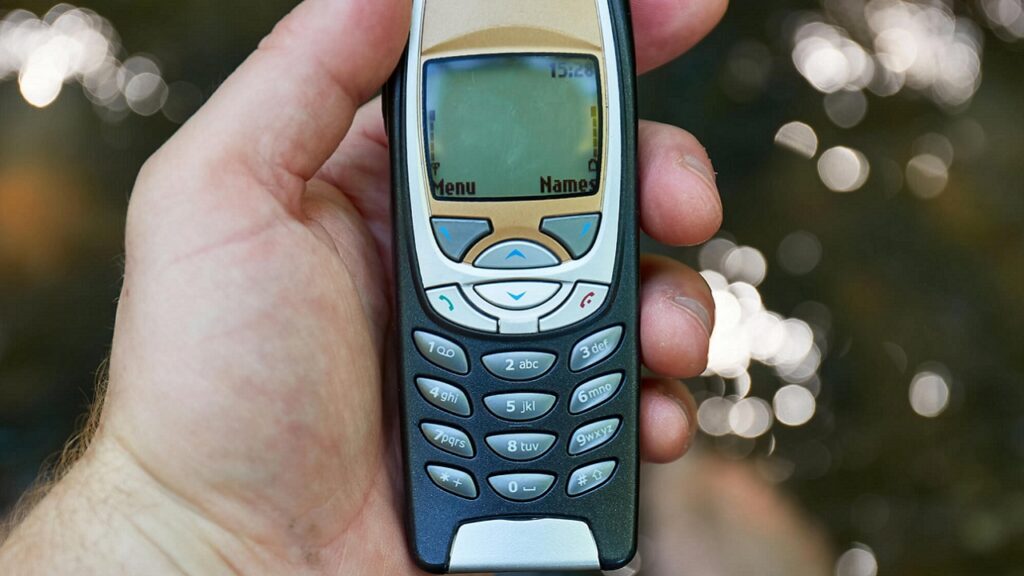 Les téléphones “dumb phones” font leur grand retour !