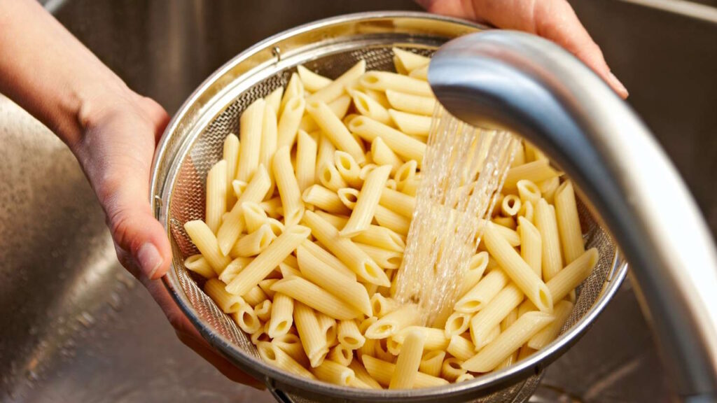 Rincer les pâtes après la cuisson