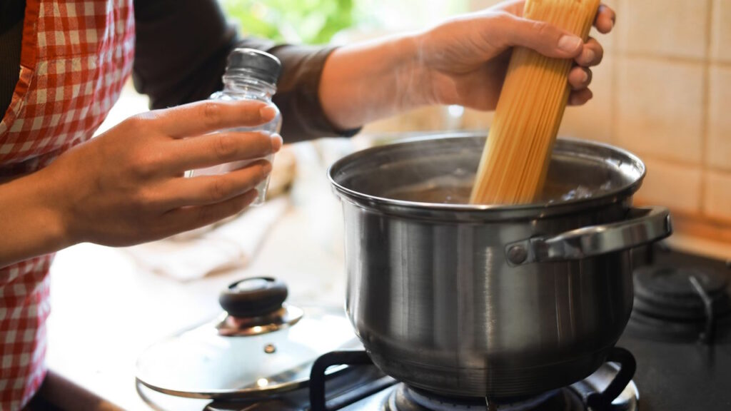 Saler l’eau trop tard