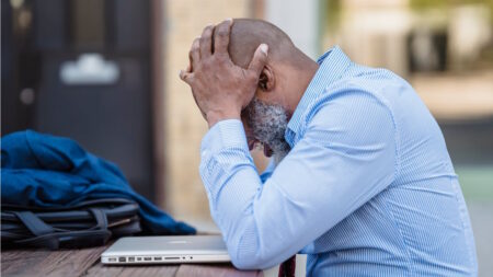Pourquoi le cerveau cherche les problèmes même quand tout va bien ? Pourquoi le cerveau cherche les problèmes même quand tout va bien